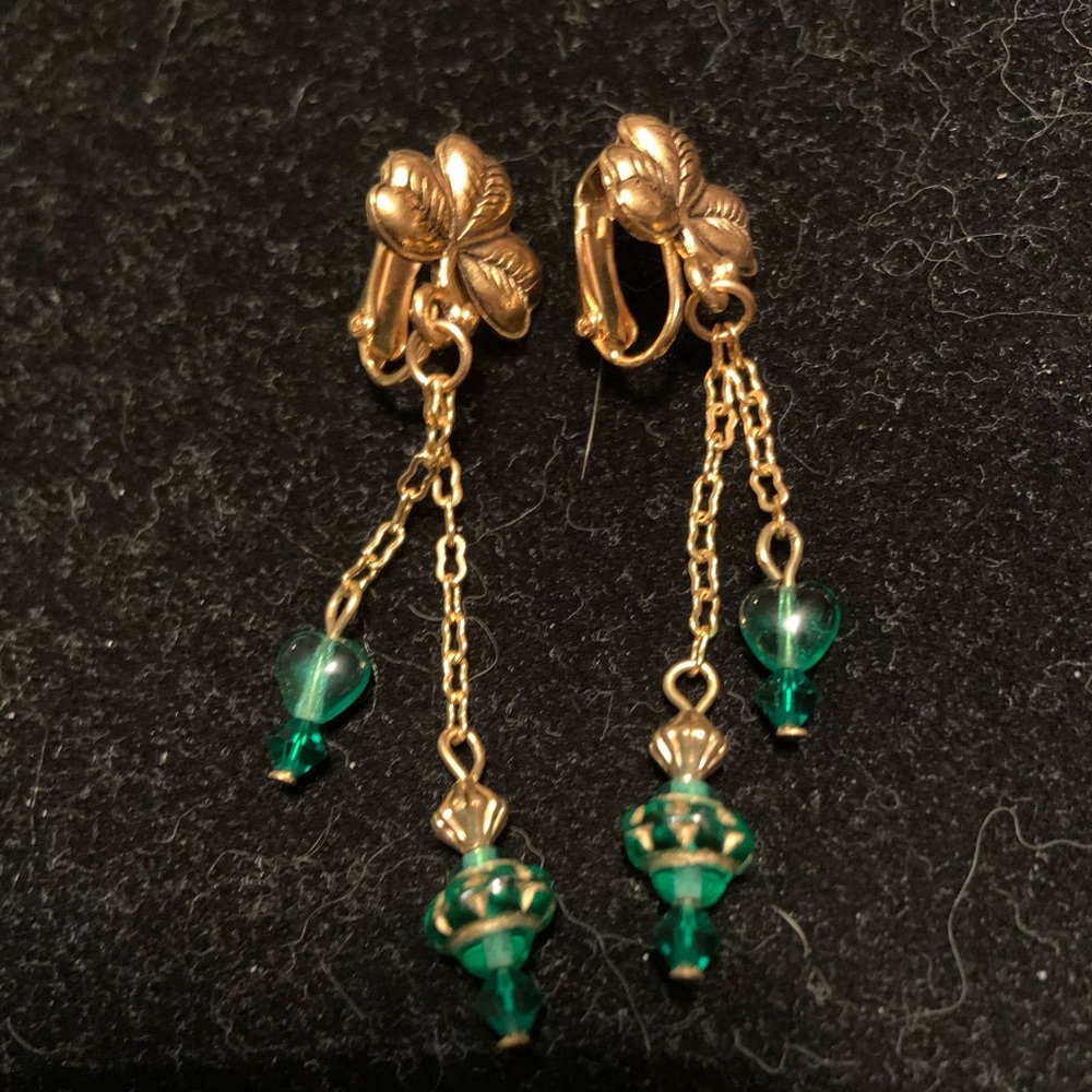 Clip earrings